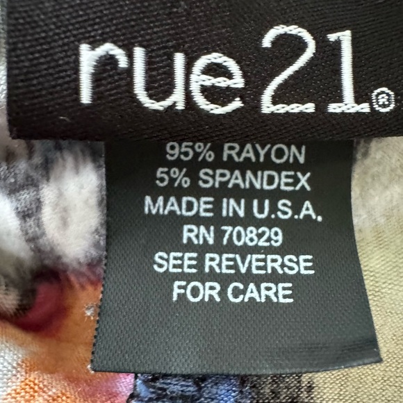 Long colourful skirt - Picture 2 of 2